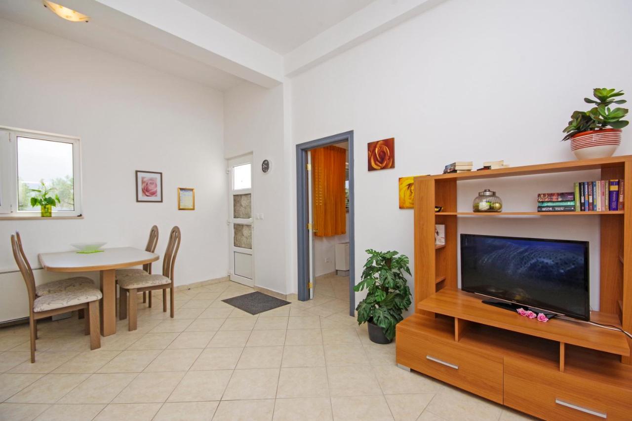 Matanovi Dvori Md Apartments Макарска Экстерьер фото