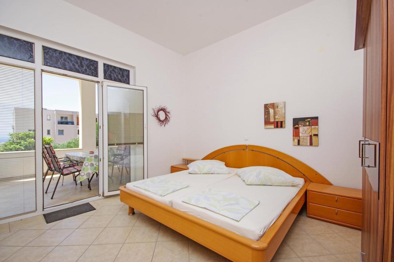 Matanovi Dvori Md Apartments Макарска Экстерьер фото