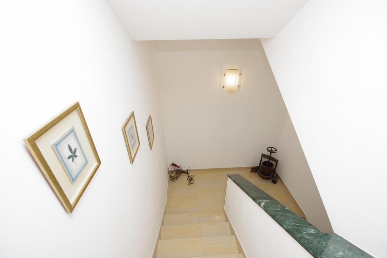 Matanovi Dvori Md Apartments Макарска Экстерьер фото